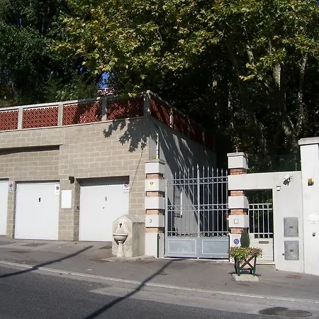 Bed & Breakfast Fausta 4*